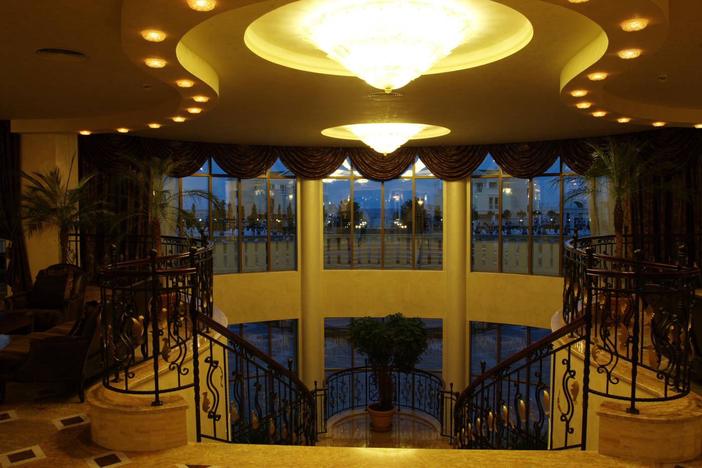 Sunset-Resort-Lobby-67