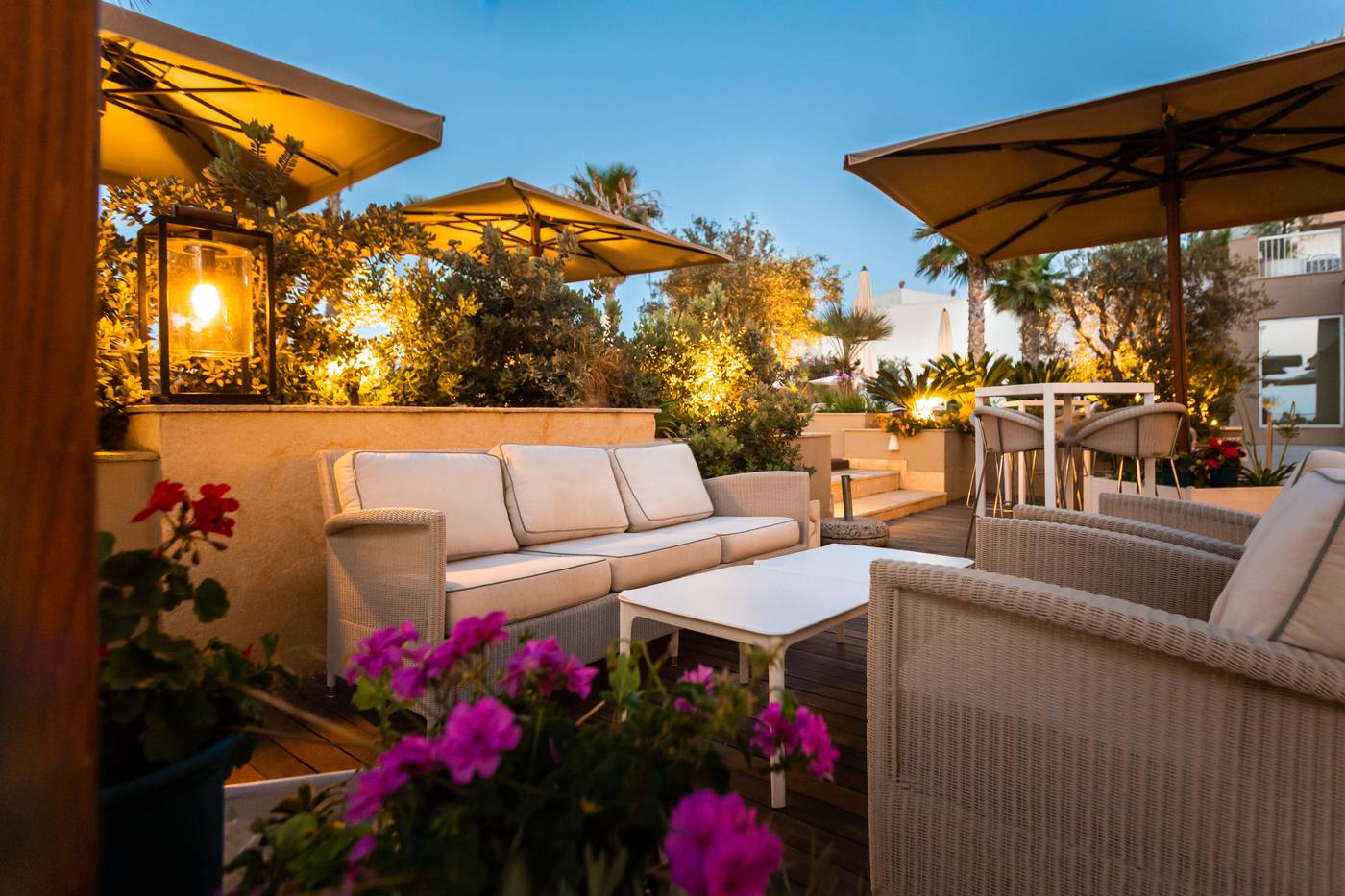 Salini-Resort--Formally-Coastline--Bar-13