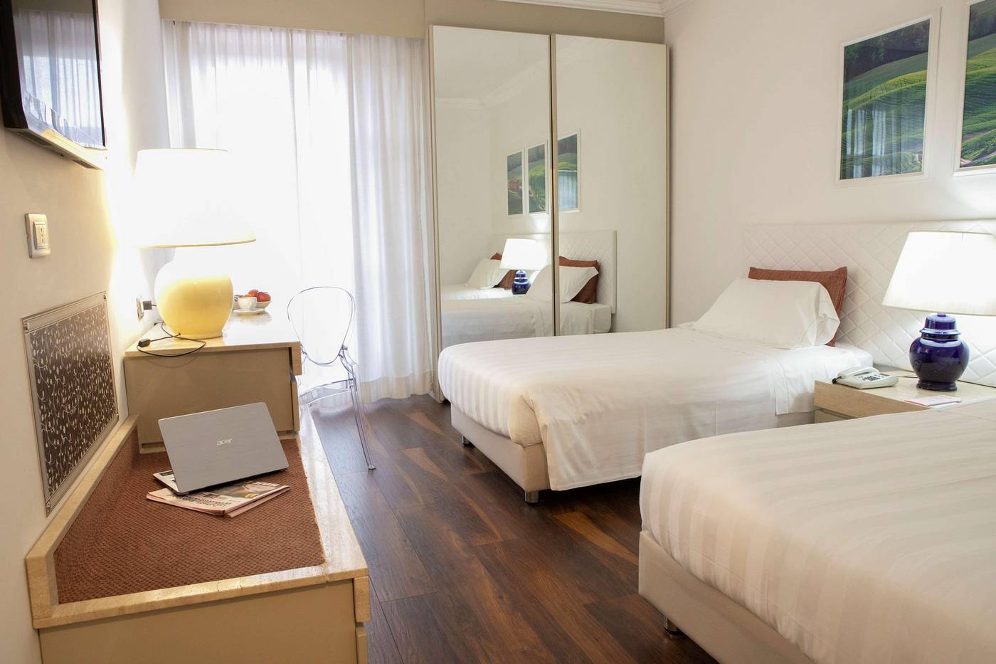 Etrusco-Arezzo-Hotel--Sure-Hotel-Collection-by-Best-Western-Room-14