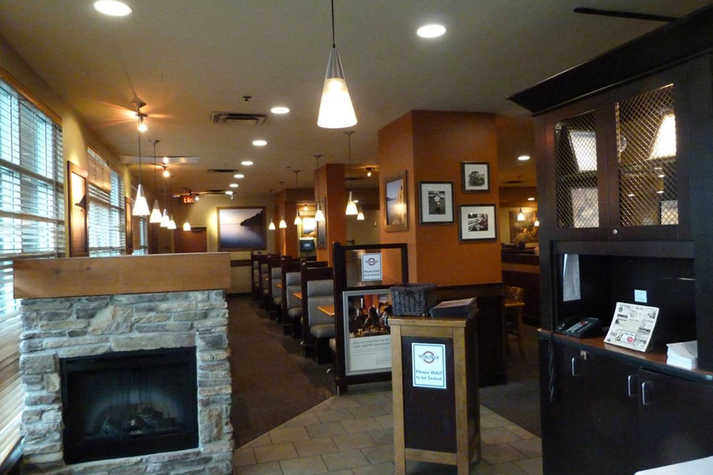 Best-Western-Plus-Vancouver-Airport-Hotel-Restaurant-16