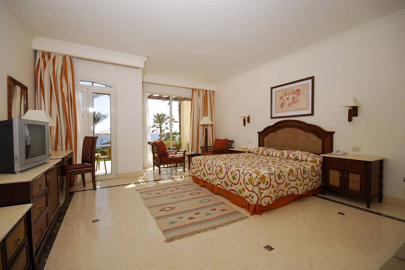 Sunrise Diamond Beach Resort