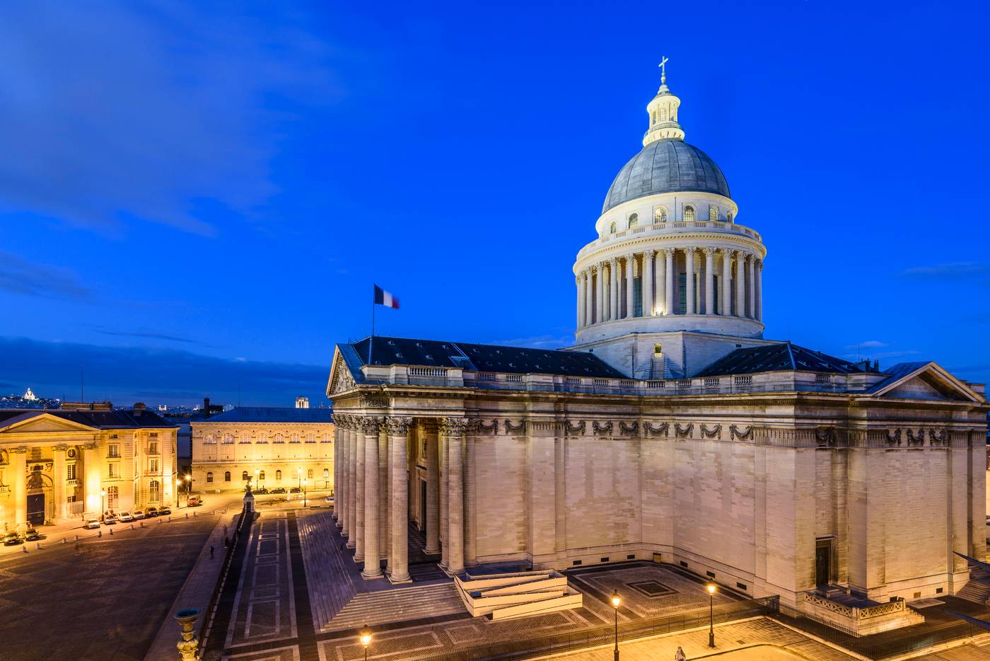 Les-Dames-Du-Pantheon-Sports-and-Entertainment-19