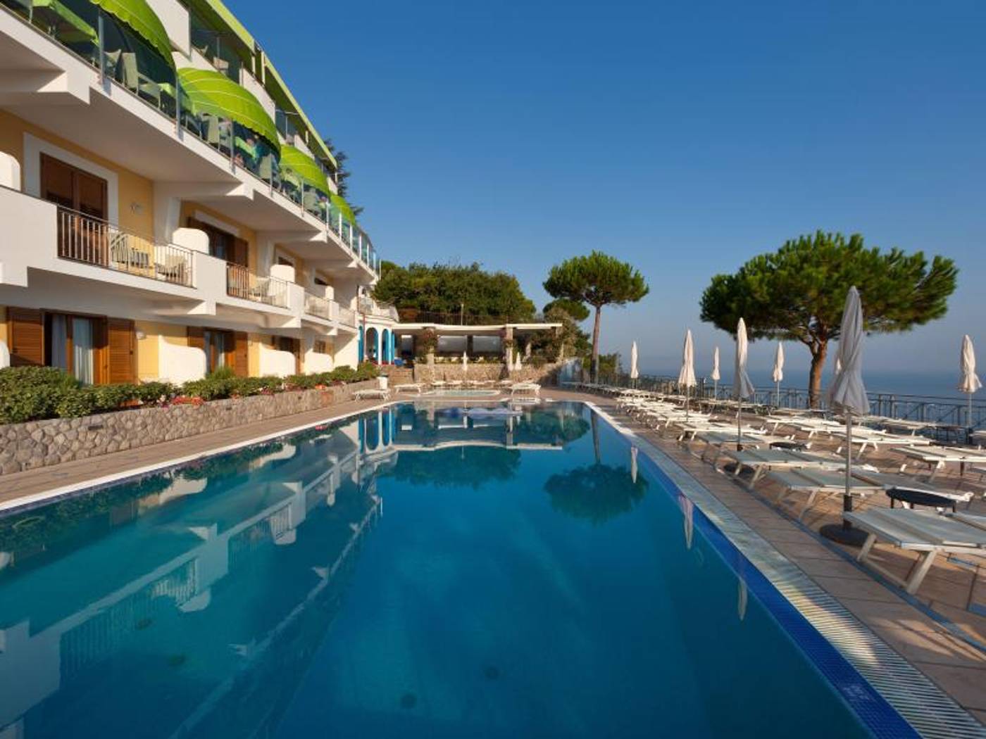 Grand-Hotel-President-Pool-2