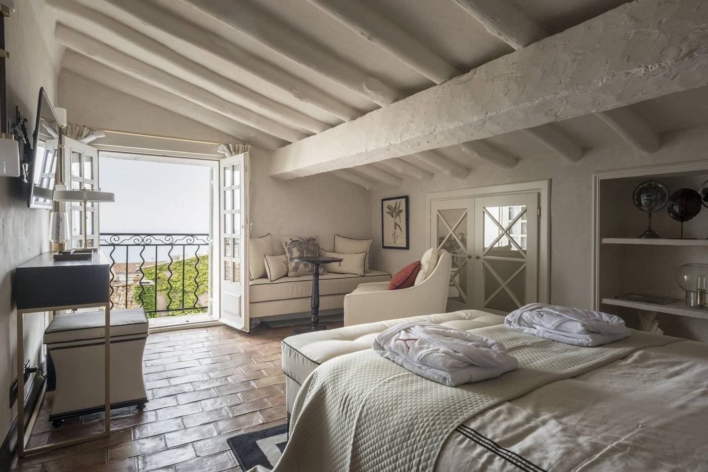 Hotel-Restaurant-Le-Yaca-Room-45