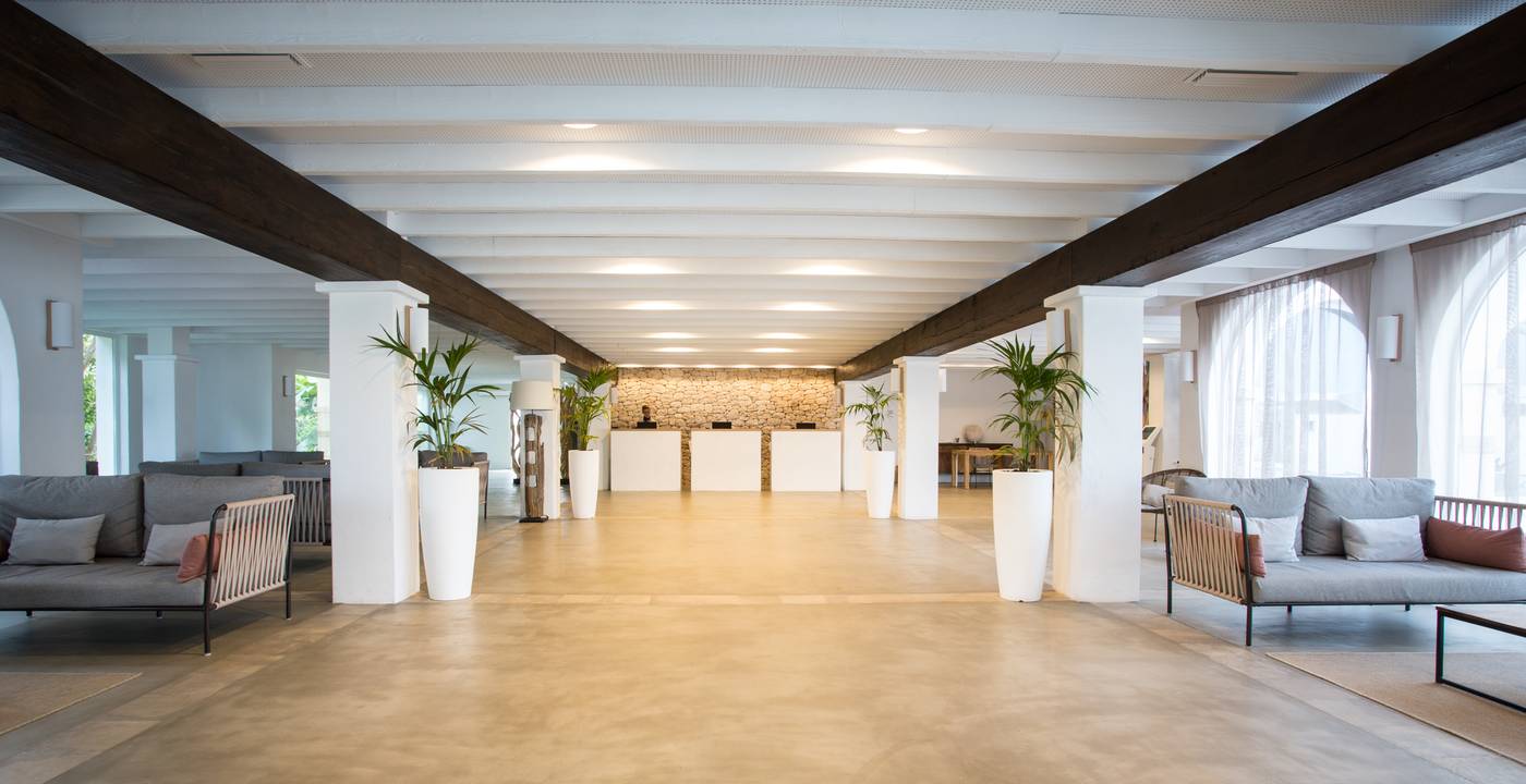 Insotel-Club-Tarida-Playa-Lobby-46