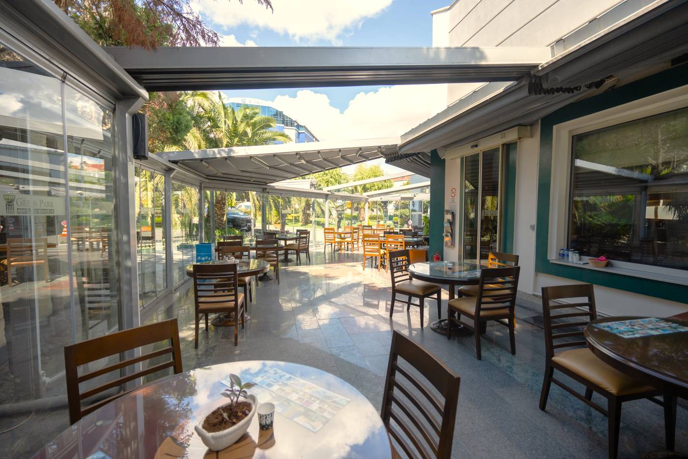 The-Green-Park-Bostanci-Restaurant-30