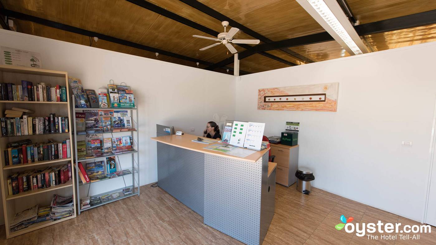 Palmeras-Garden-Lobby-62