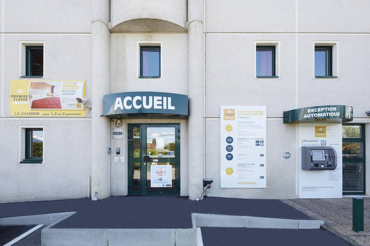 Kyriad Direct Annemasse - Genève-France-Gaillard-General view-2