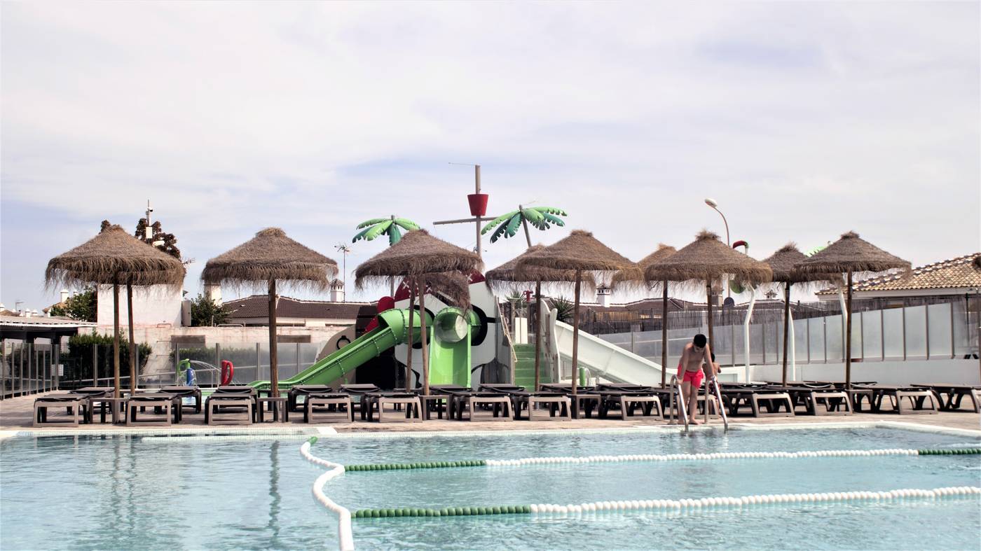 Carabela-Beach---Golf-Hotel-Pool-7