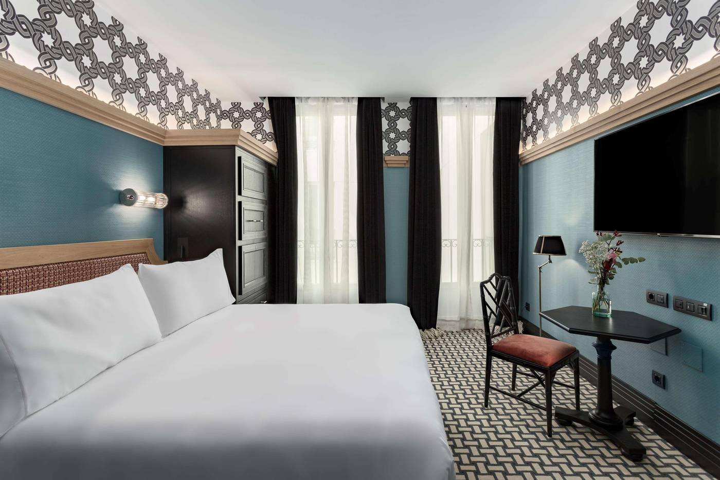 Room-Mate-Alba-Room-24