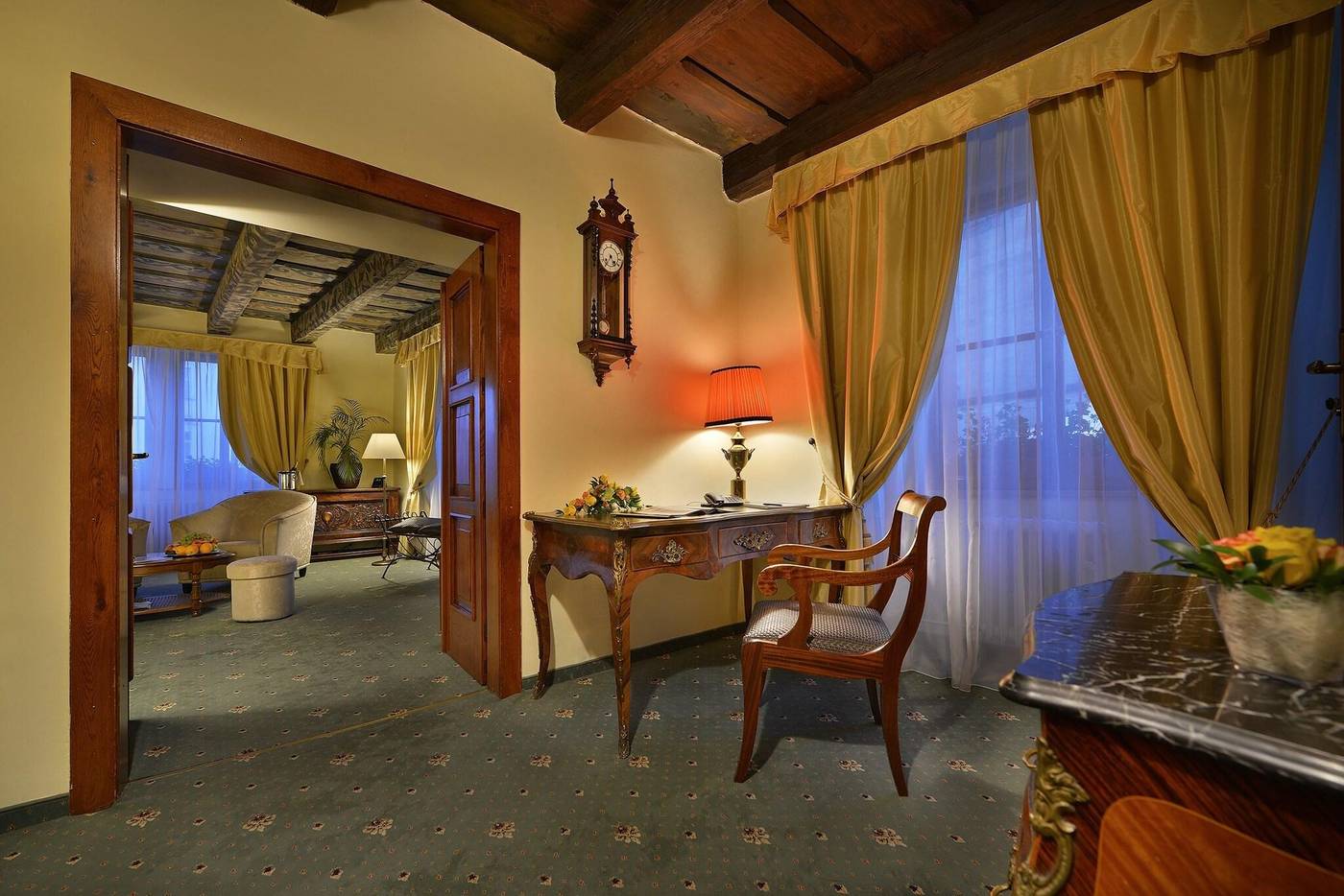 U-Tri-Pstrosu-Lobby-18