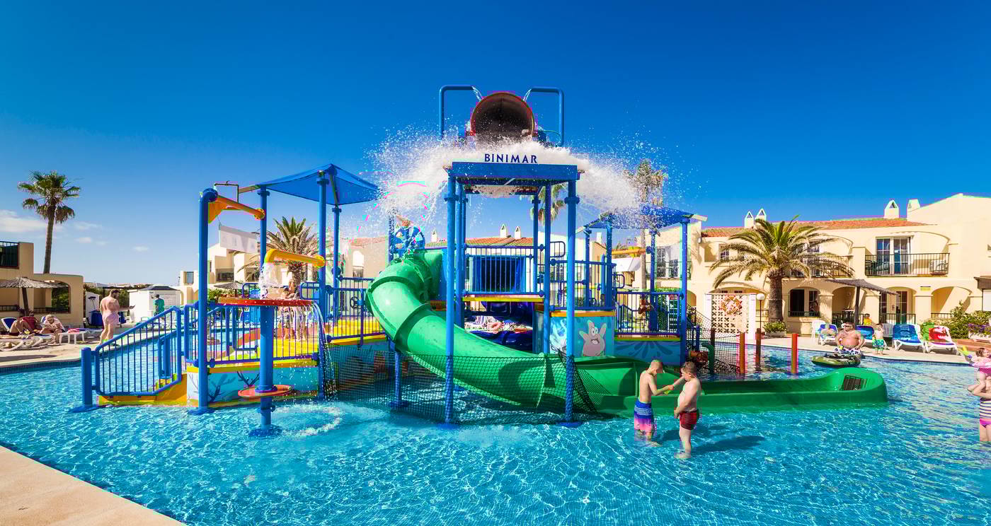 Apartamentos-Globales-Binimar-Pool-42