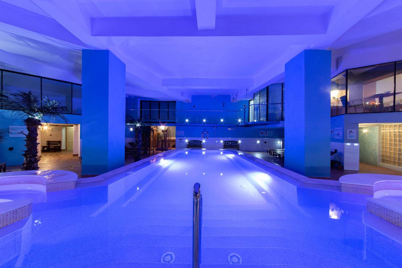 Preluna-Hotel---Spa-Pool-66