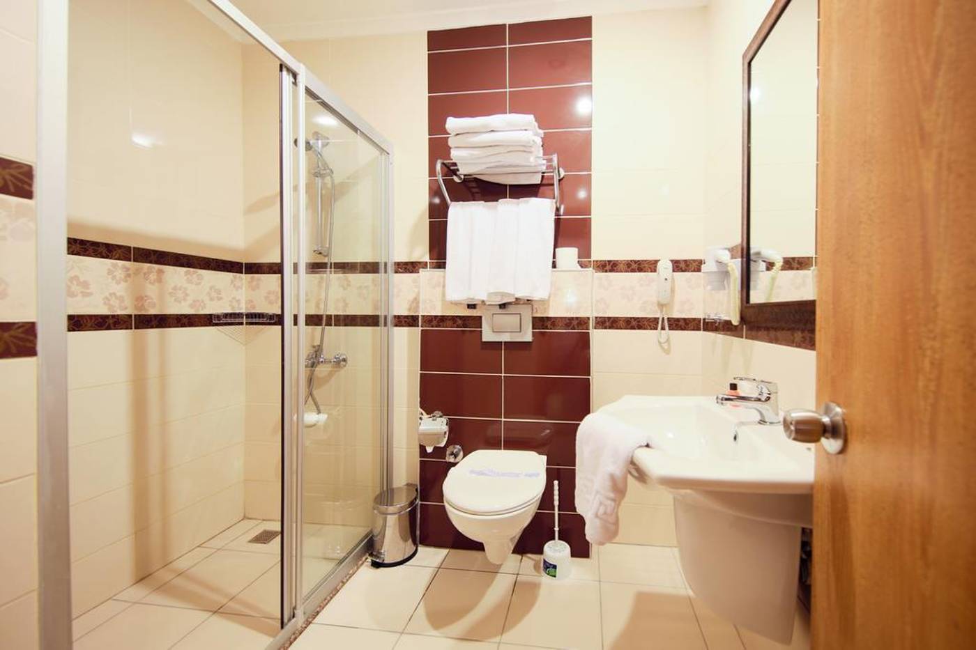 Grand-Atilla-Hotel-Room-20