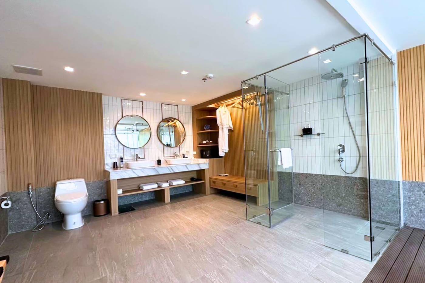 Away-Bangkok-Riverside-Kene-Room-50