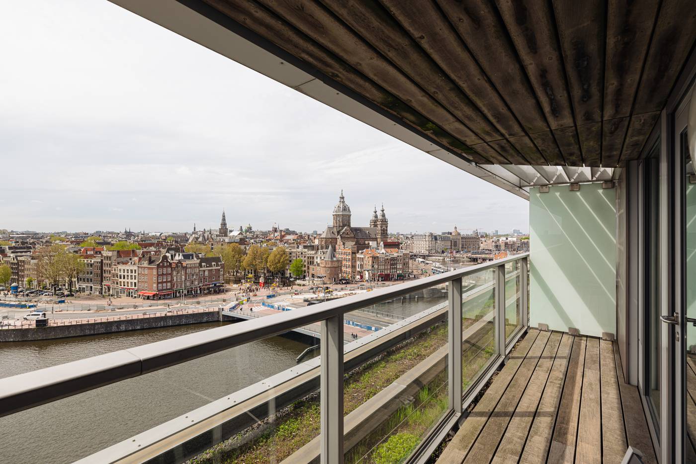 DoubleTree-by-Hilton-Amsterdam-Centraal-Station-Room-2