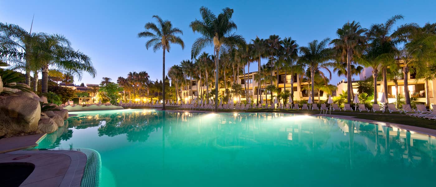 Bluebay-Banus-Pool-5