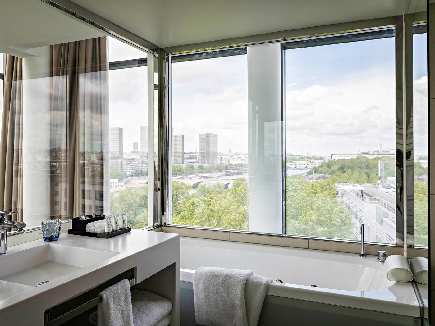Pullman-Paris-Centre---Bercy-Room-54