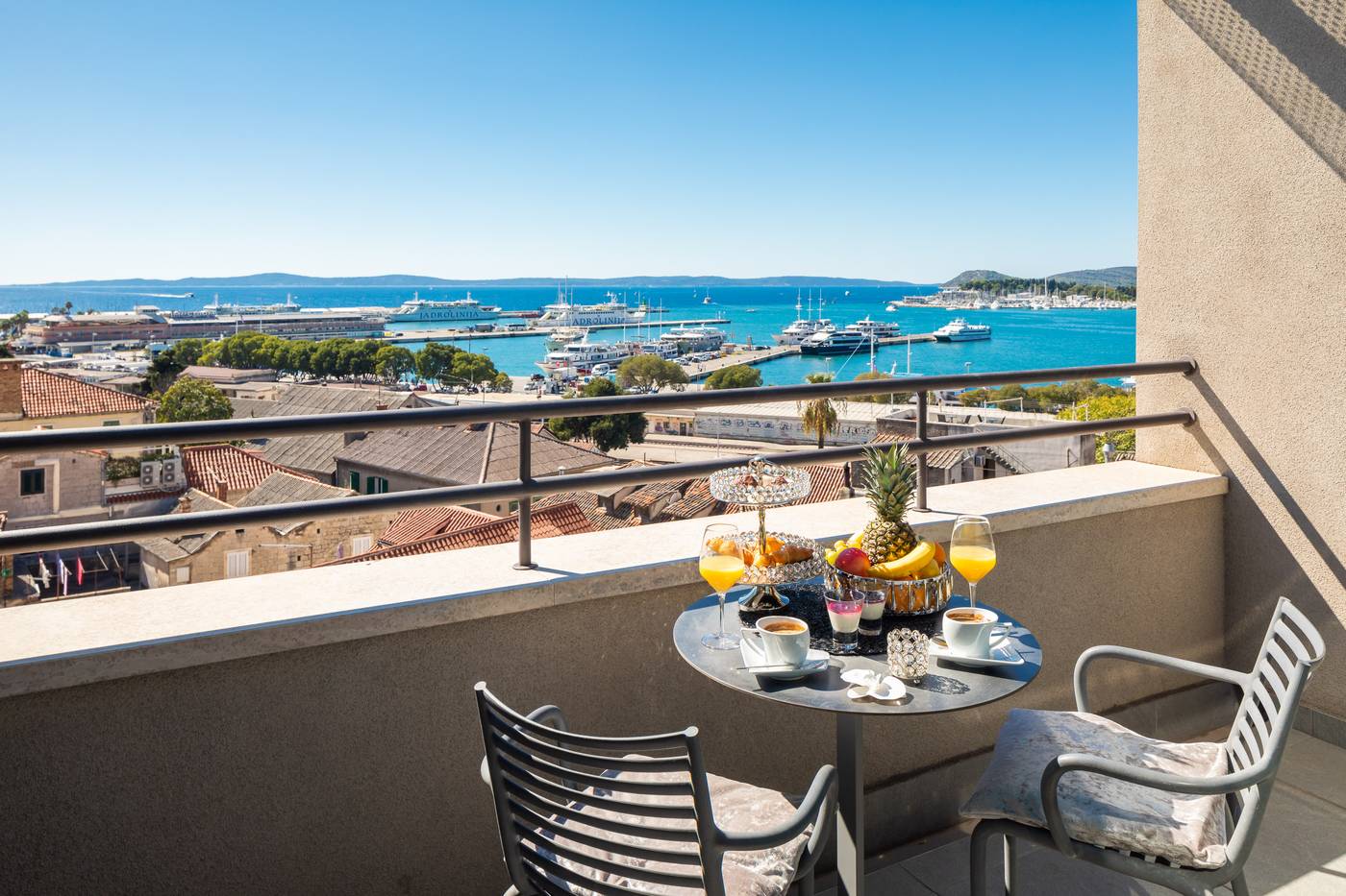 Hotel-Luxe-Terrace-57