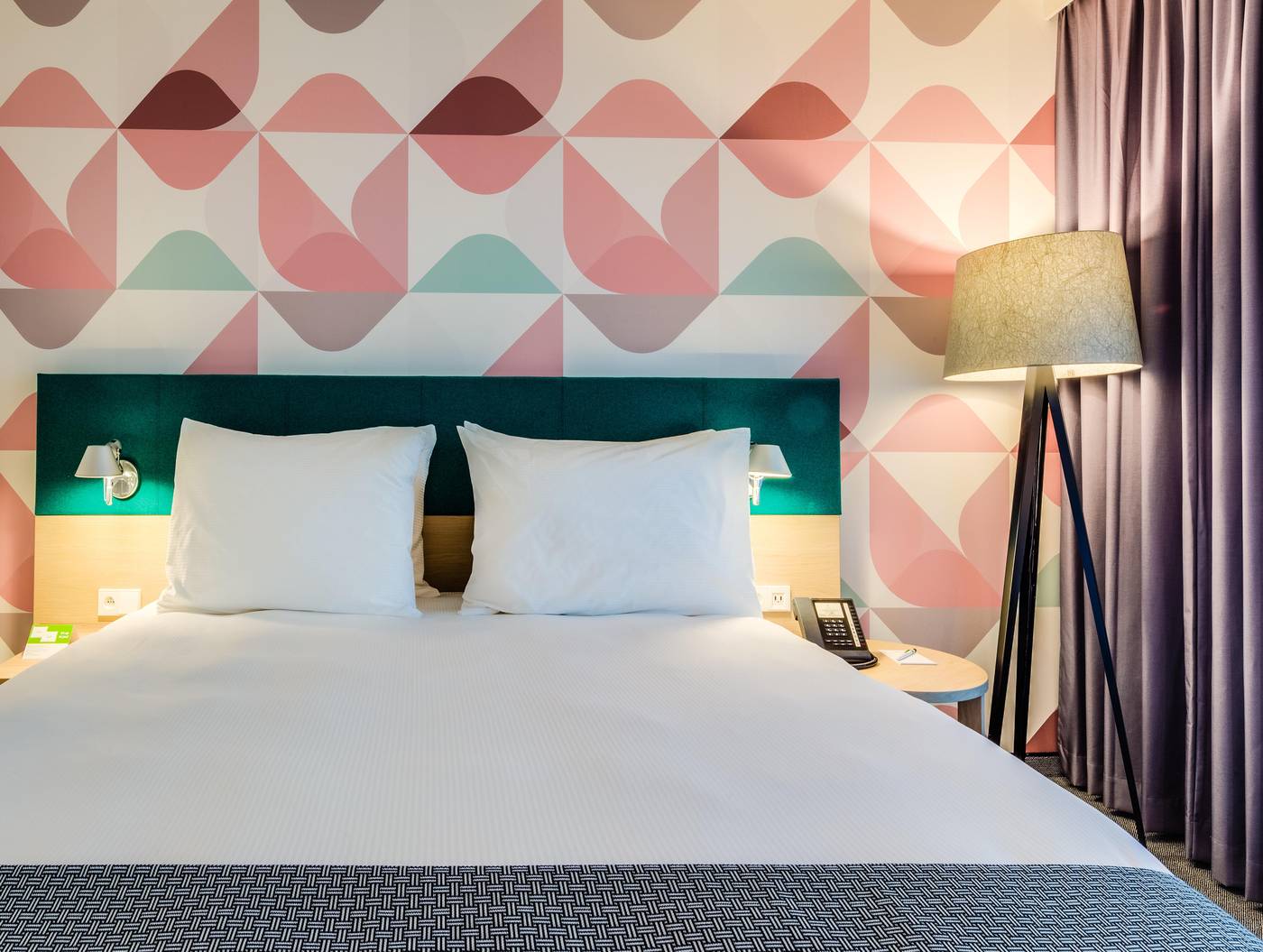 Holiday-Inn-Warsaw-City-Centre-Room-43