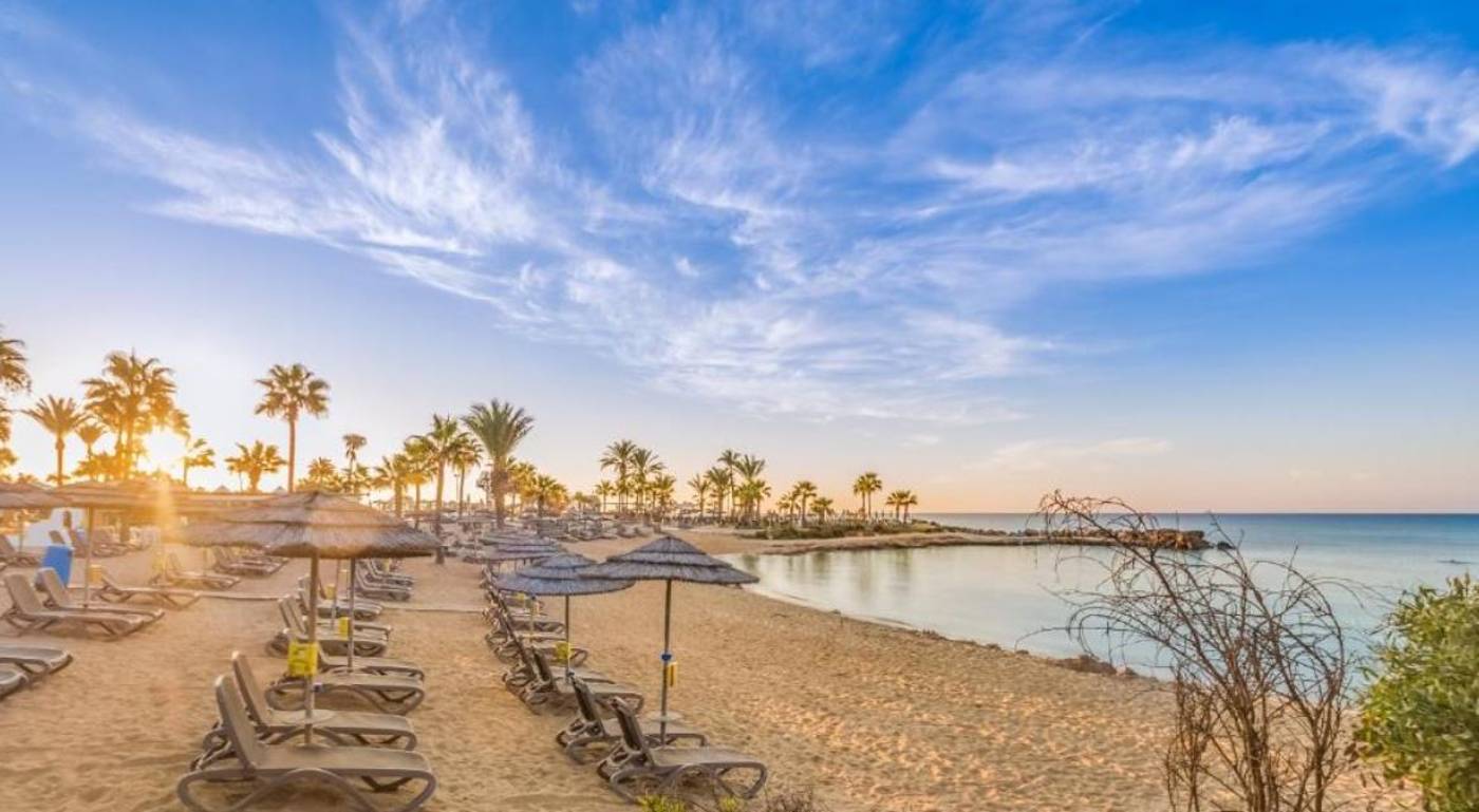 Adams-Beach-Hotel-Beach-89