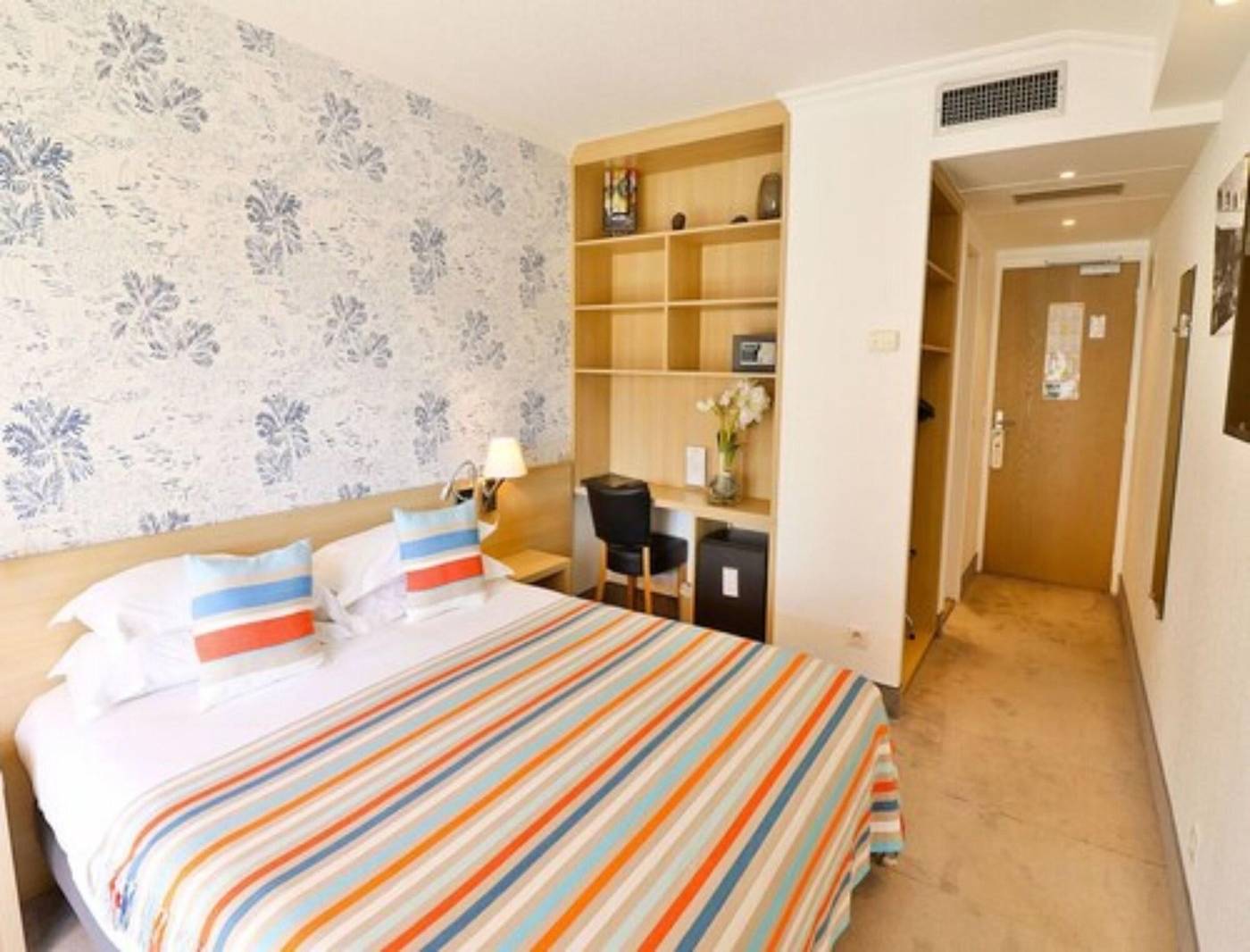 Hotel-Le-Petit-Prince-Room-17