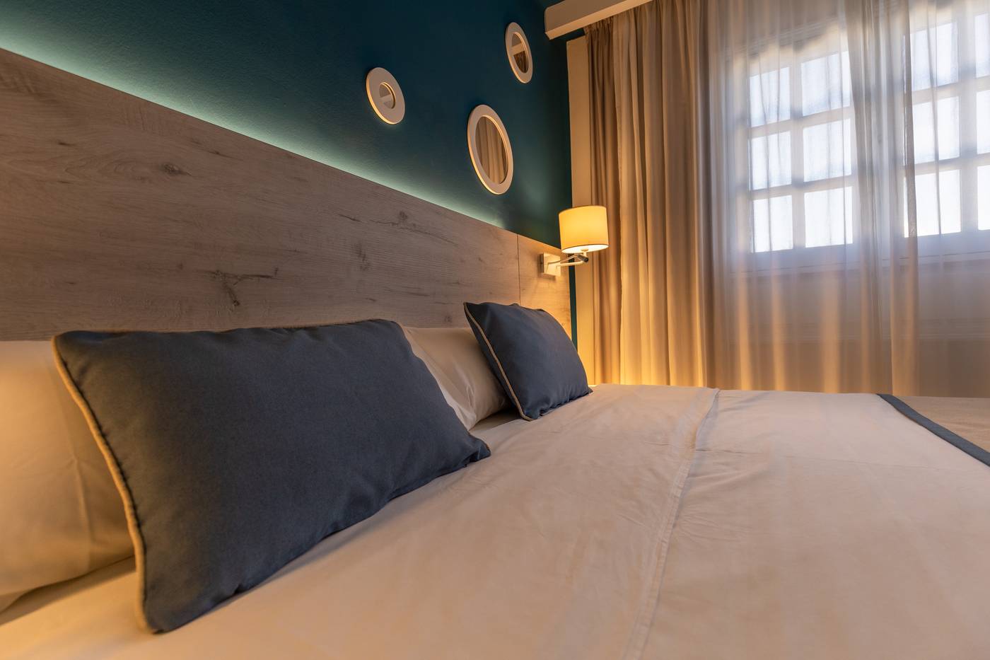 R2-Bahia-Kontiki-Beach-Aparthotel-Room-26