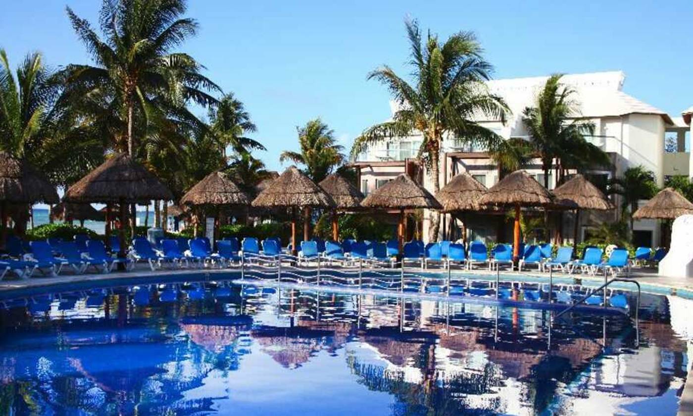 Sandos Caracol Eco Resort