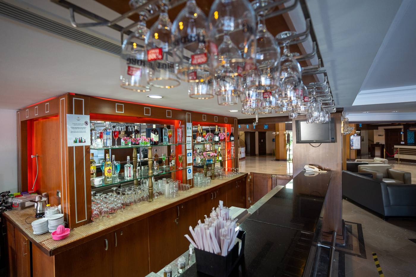 Latanya-Park-Resort-Bar-25