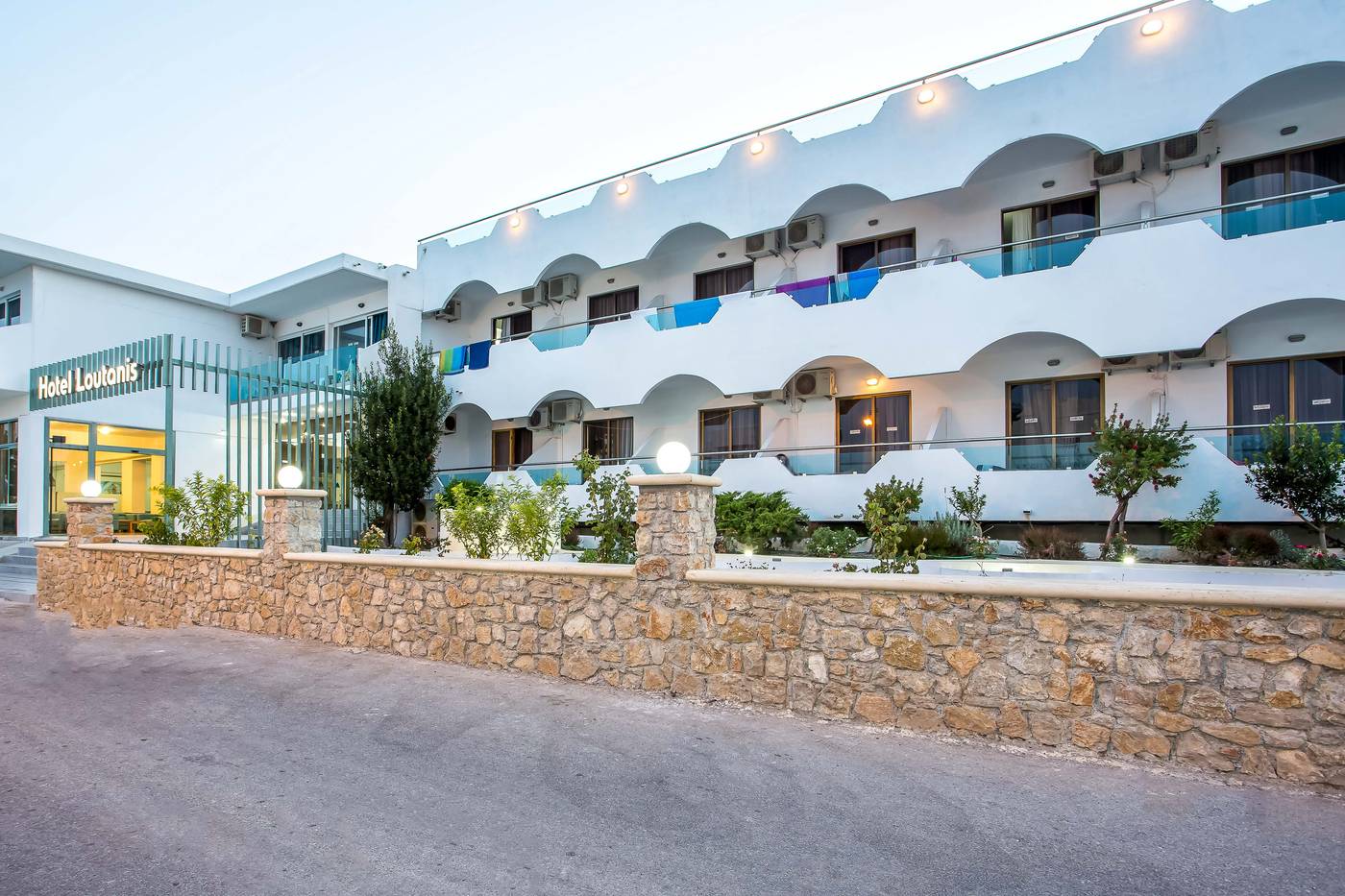 Loutanis-General-view-30