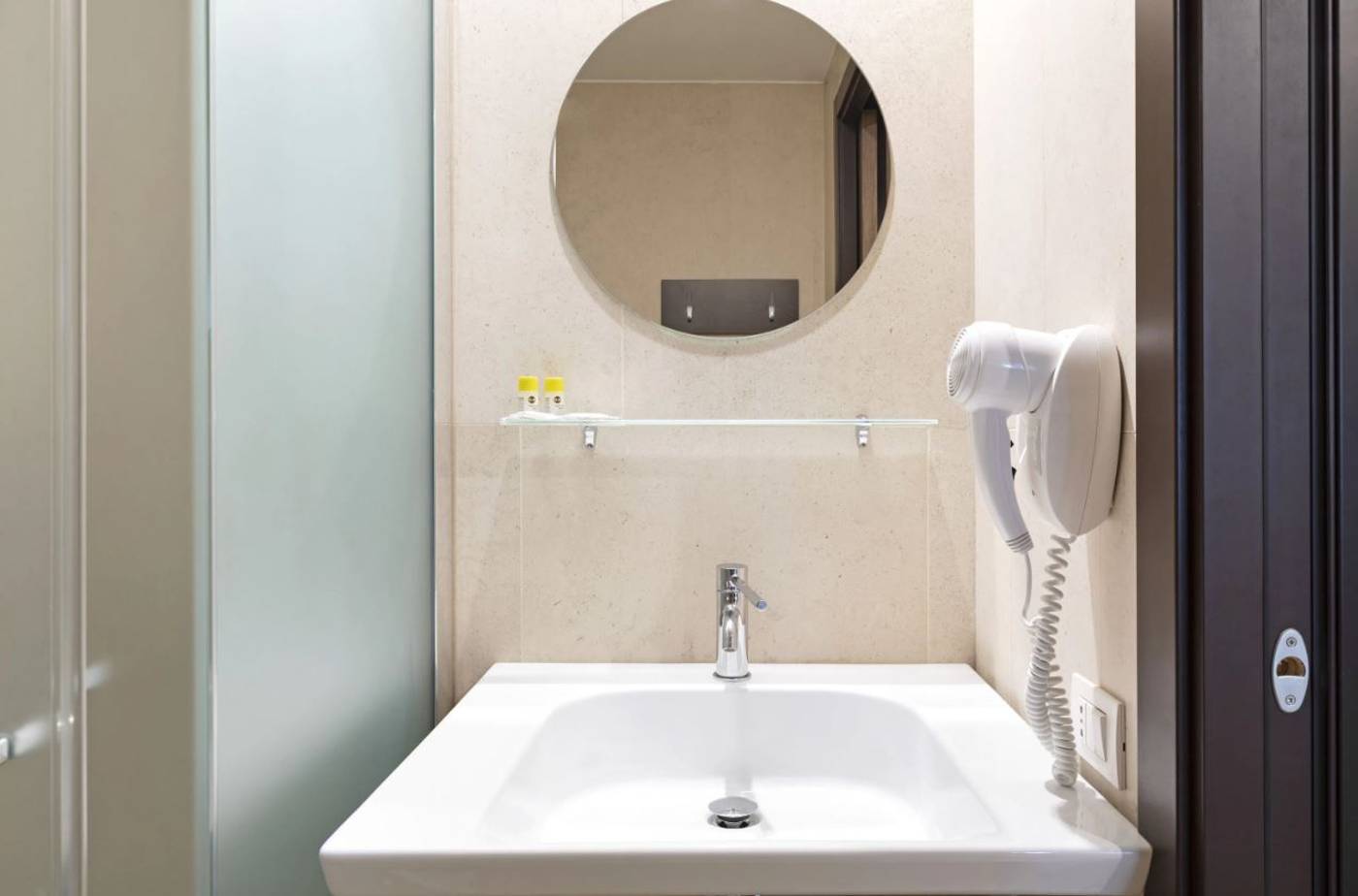 B-B-Hotel-Milano-Central-Station-Room-16