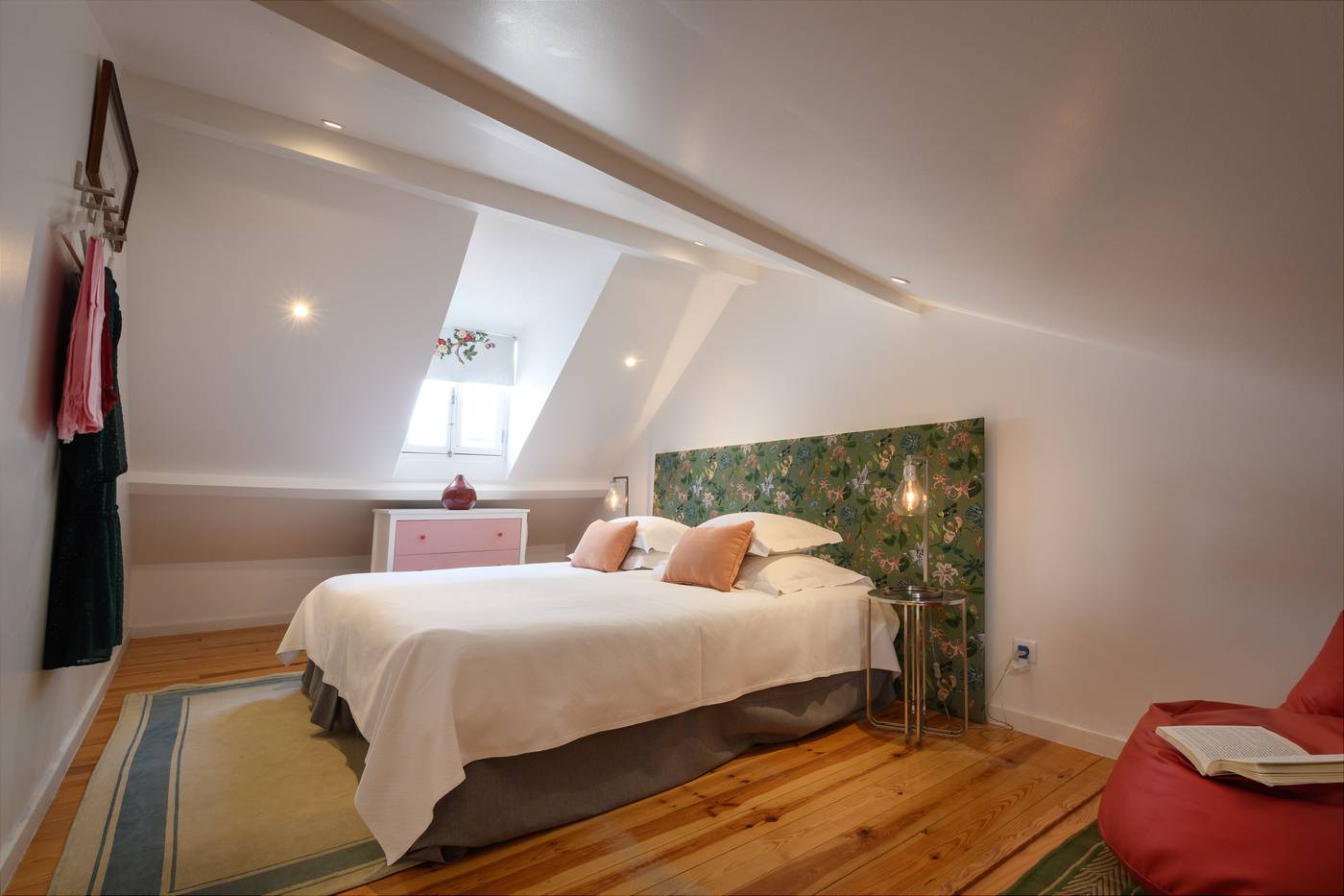 Alfama-Yellow-House-Room-27