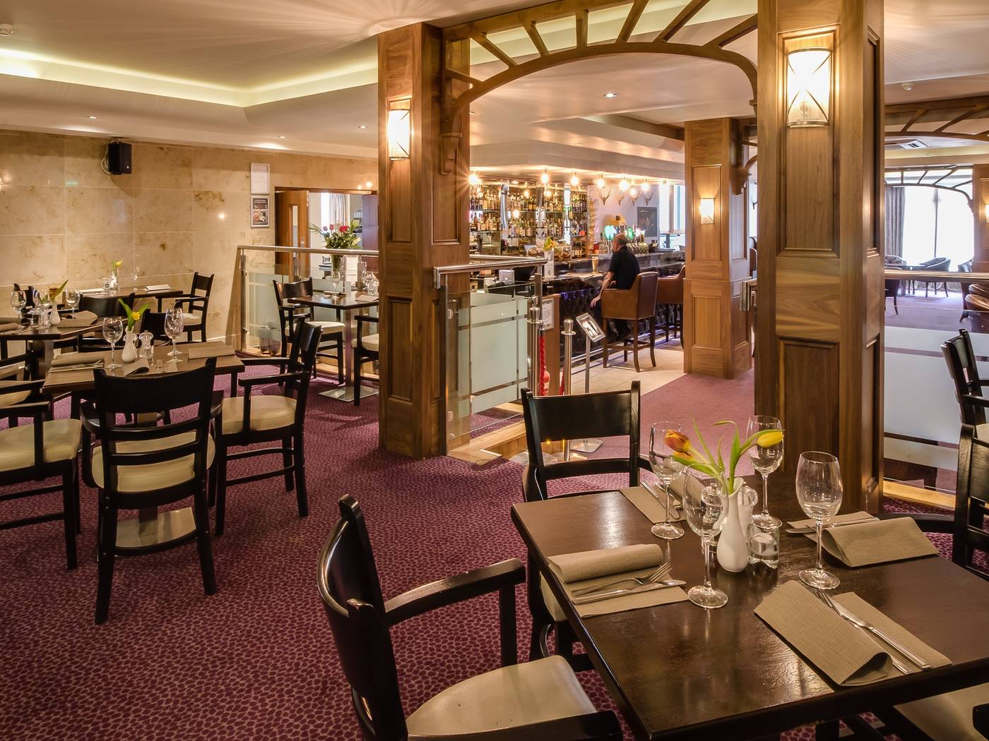 Academy-Plaza-Hotel-Bar-11