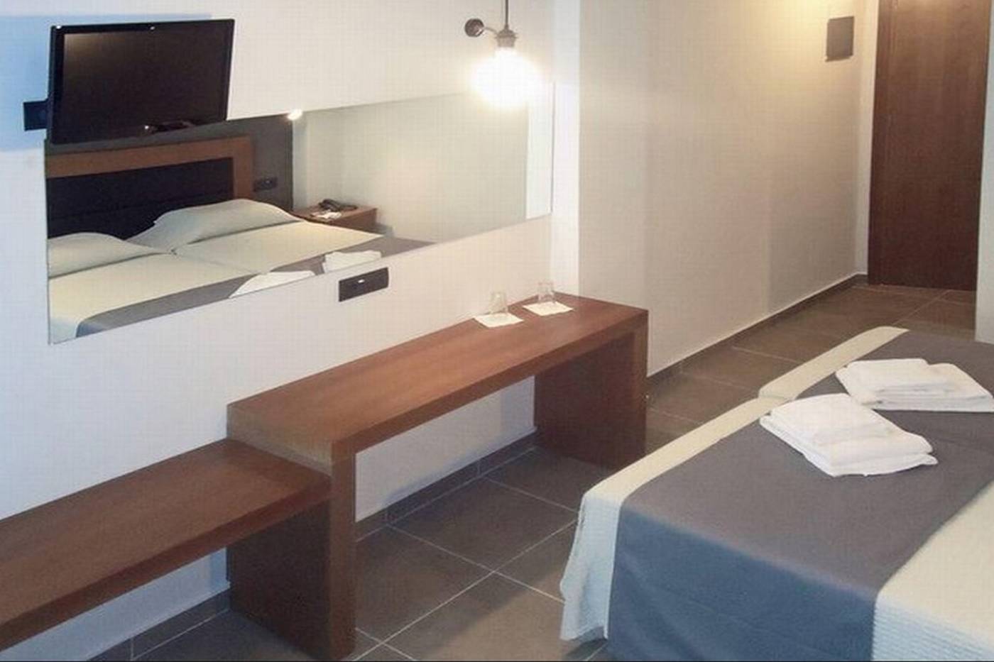 Butterfly-Boutique-Hotel-Room-10