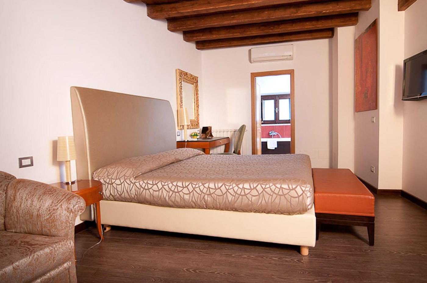 St-Peter-Six-Guest-House-Room-17