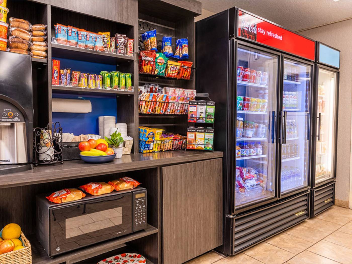 Sonesta-Simply-Suites-Boston-Burlington-Restaurant-16