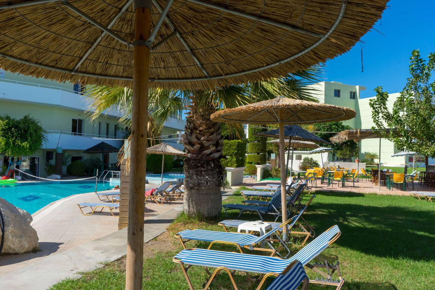 Stamos-Hotel-Pool-8