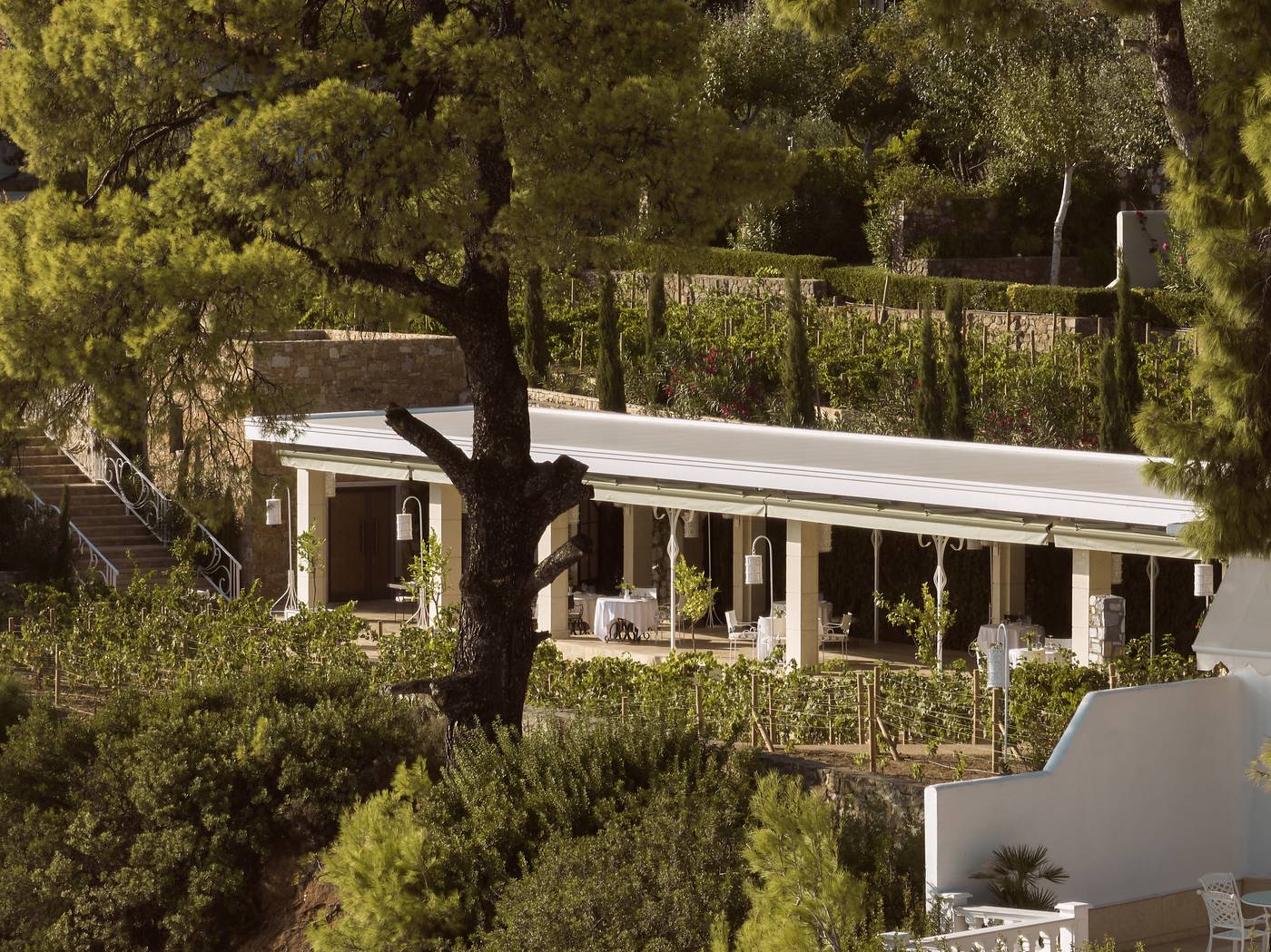 Danai-Beach-Resort---Villas-Restaurant-11