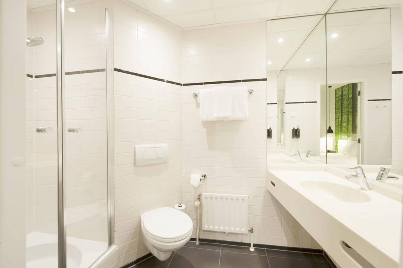 Conscious-Hotel-Museum-Square-Room-21