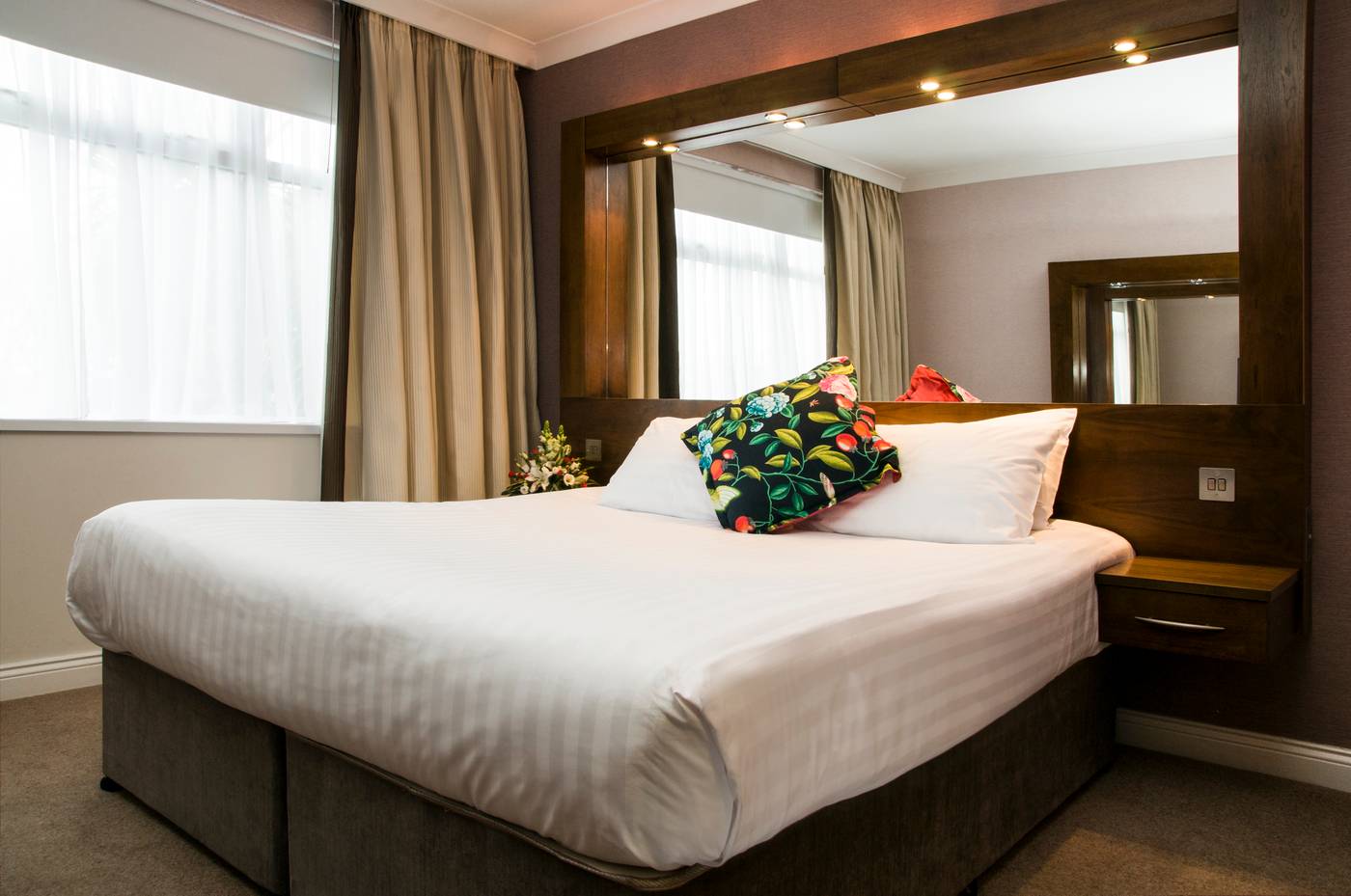 Flannerys Hotel Galway-Ireland-GALWAY-Room-10