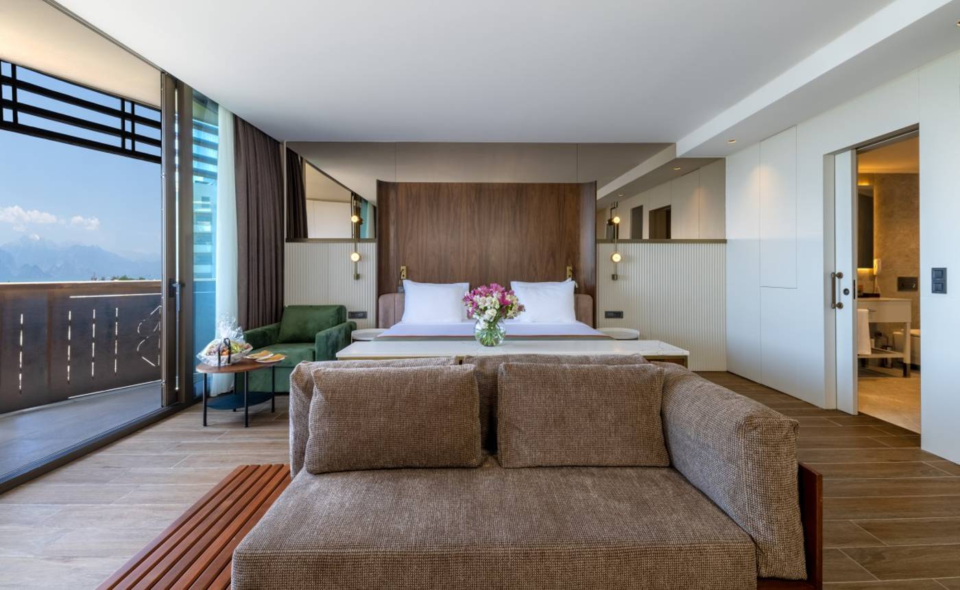 Nirvana Cosmopolitan