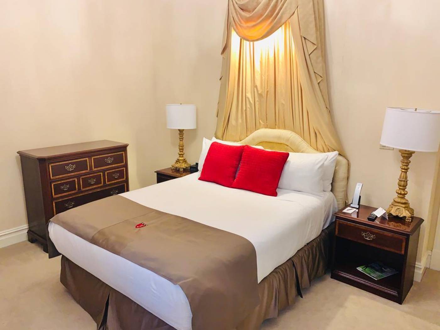 Fitzpatrick-Grand-Central-Room-4