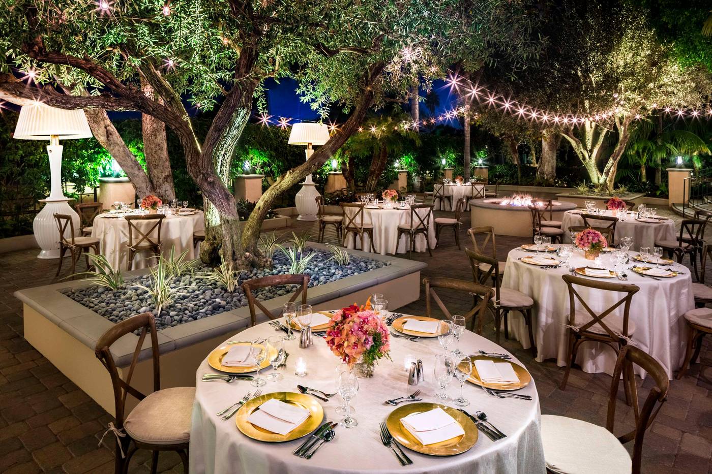 Hyatt-Regency-Newport-Beach-Sports-and-Entertainment-29