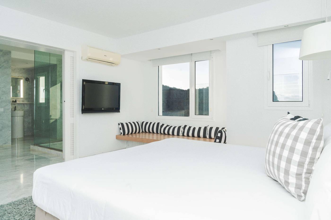 Marina-Bayview---Adults-Only-Room-30