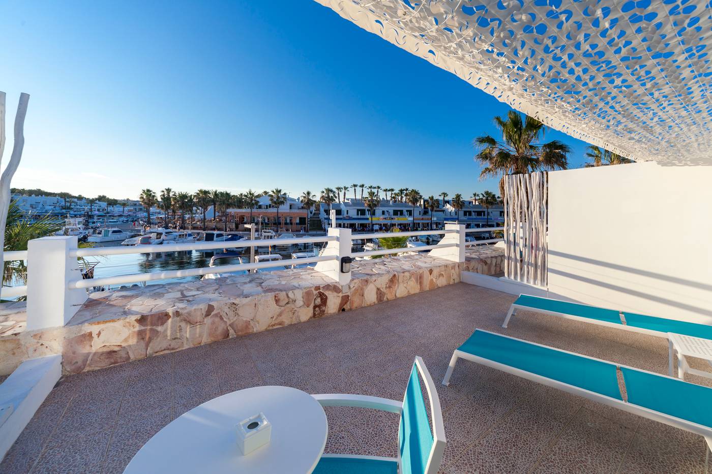 Casas-del-Lago-Hotel---Beach-Club-Room-53