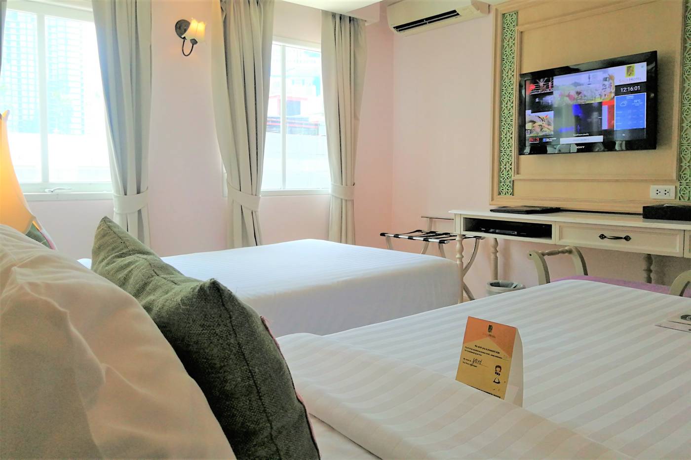 La-Petite-Salil-Sukhumvit-11-Room-18