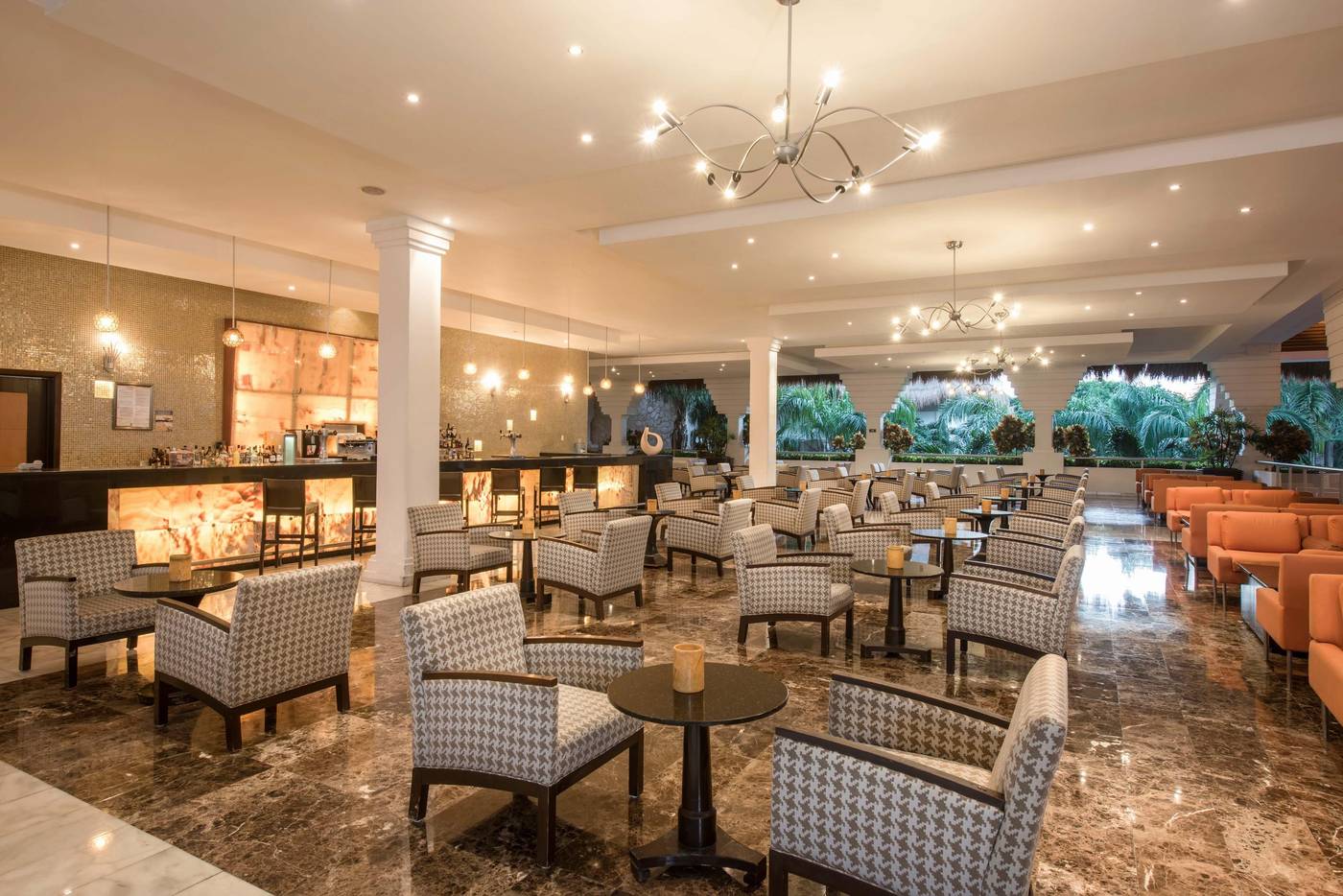 Grand-Riviera-Princess-Lobby-50