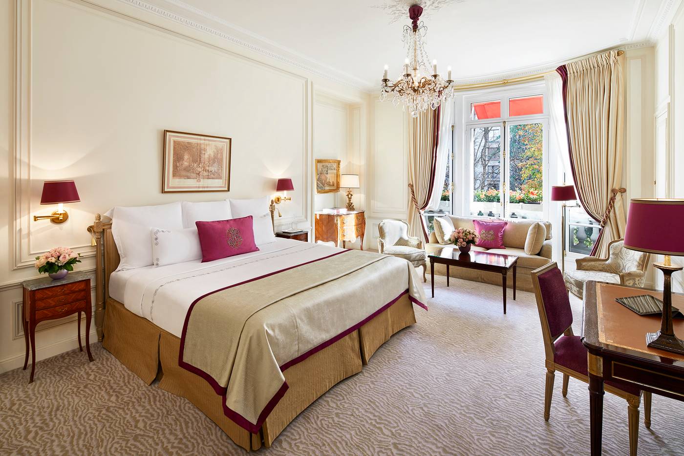Hotel-Plaza-Athenee-Room-14