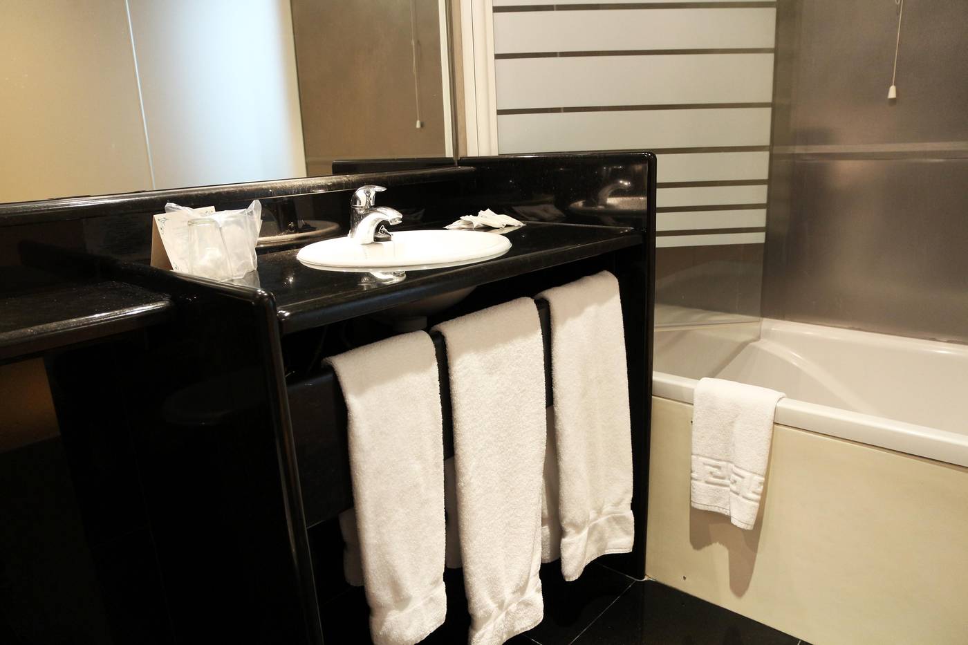 Ponta-Delgada-Room-27