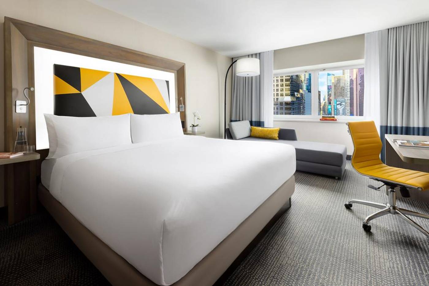 M-Social-Hotel-Times-Square-New-York-Room-5